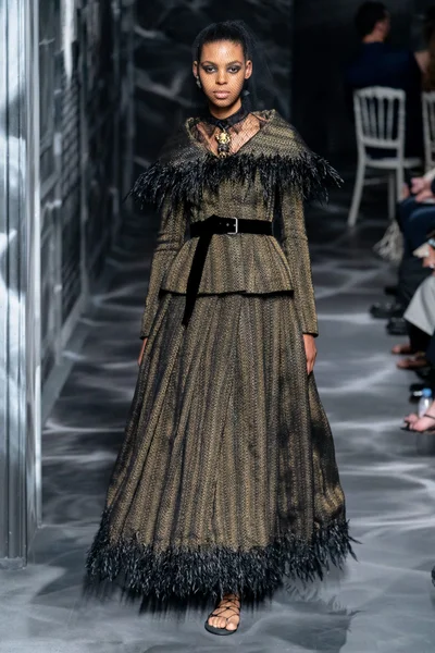 Look 38